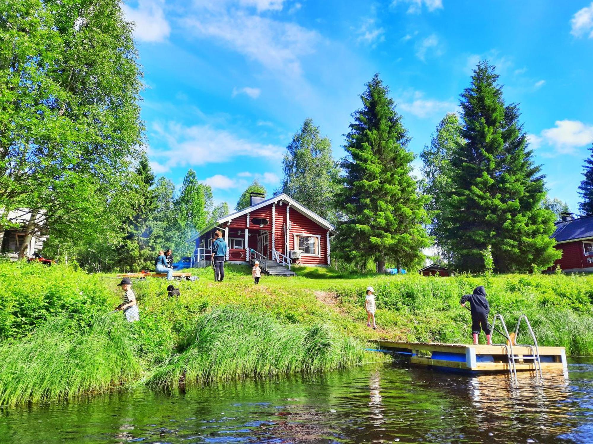 Lapin Villa Hiisi Joen Rannalla Ranua Exterior foto